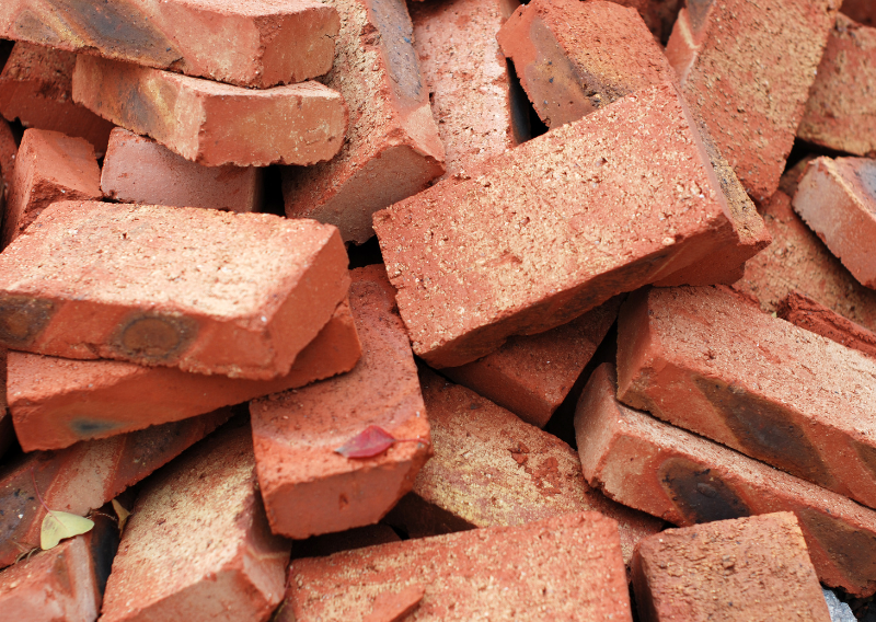 Budget-Friendly DIY Backyard Firepit: How To Do It In 4 Easy Steps